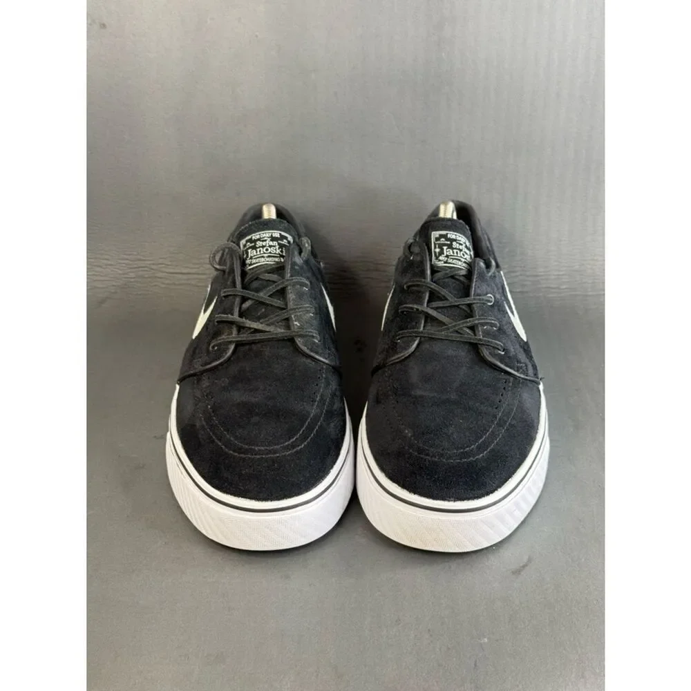 Nike gently used